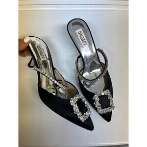 Badgley Mischka Flutter Pointed Slide